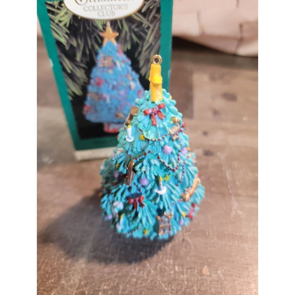 Hallmark 1993 trimmed with memories ornament Xmas decor